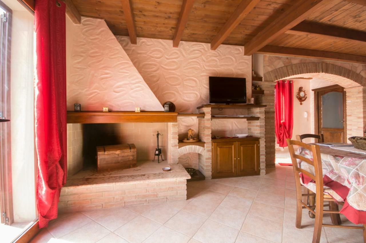 Casa Vacanza Il Mandorlo Domusnovas Exterior photo