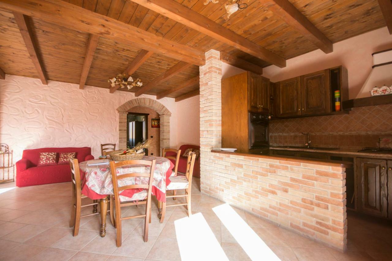 Casa Vacanza Il Mandorlo Domusnovas Exterior photo